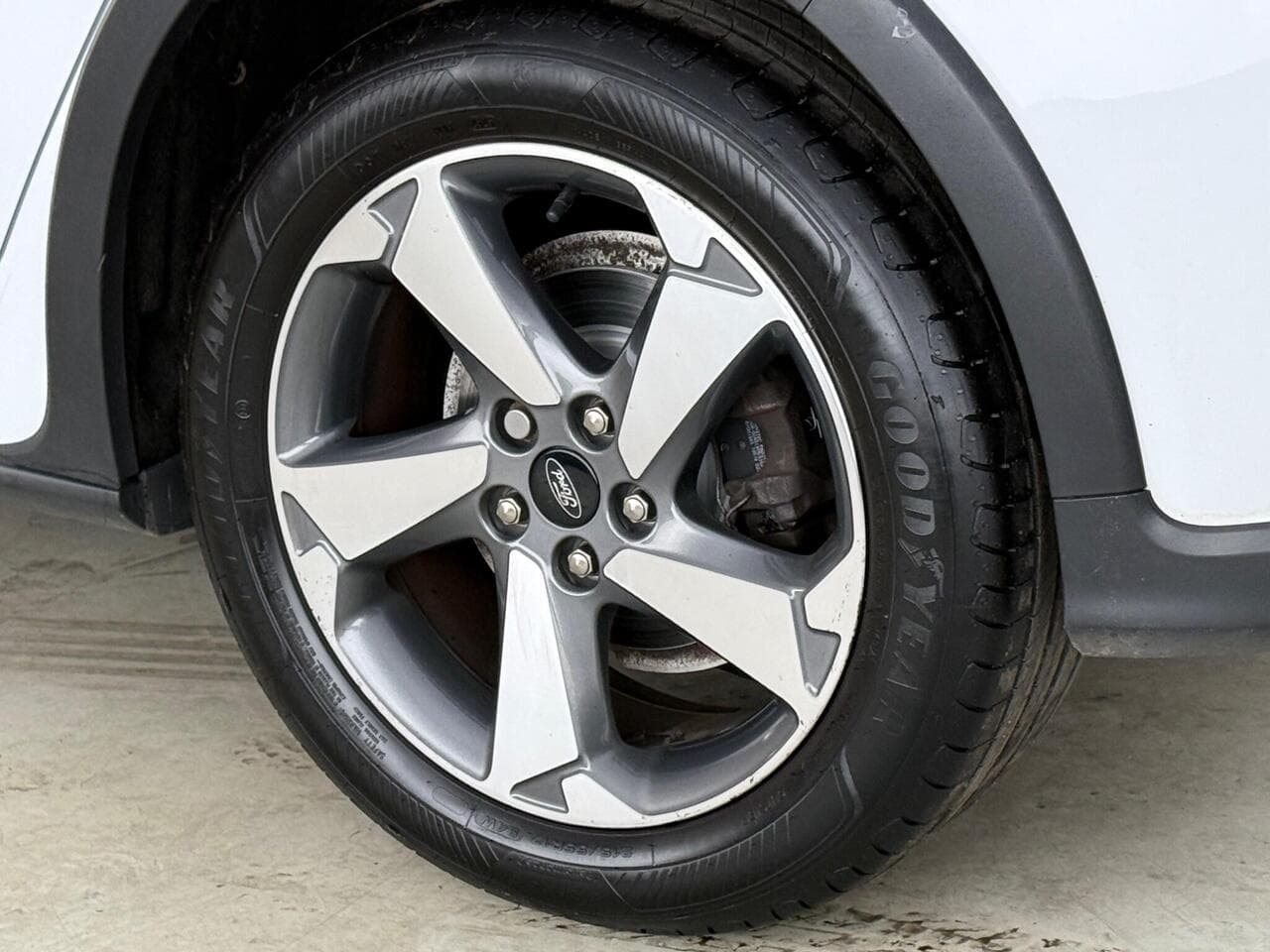 Ford Focus thumbnail Wheel