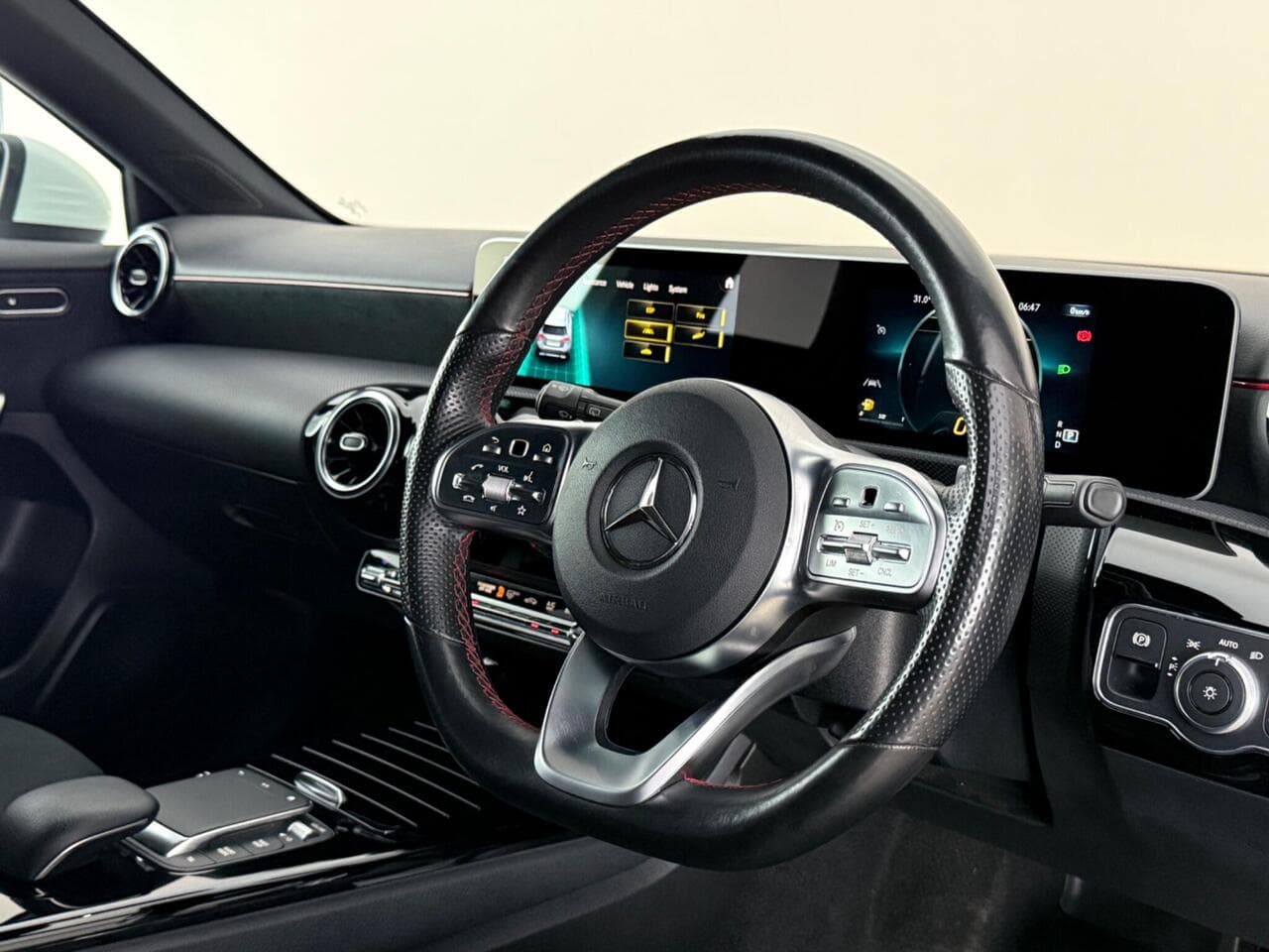 Mercedes-Benz A Class thumbnail Interior Front