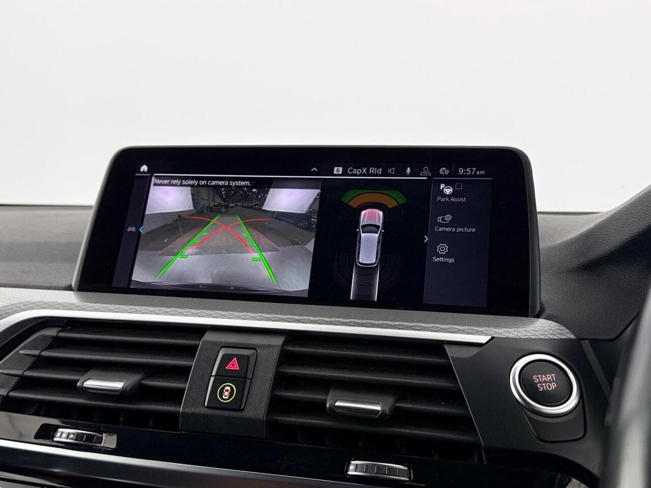 BMW X3 thumbnail Infotainment System