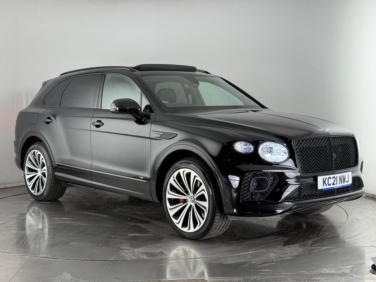 Bentley Bentayga - Bentley Bentayga 4.0 V8 Base Auto 4WD Euro 6 (s/s) 5dr