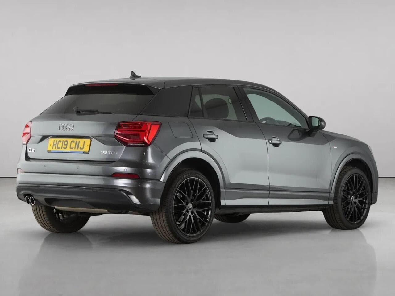 Audi Q2 thumbnail Rear Right