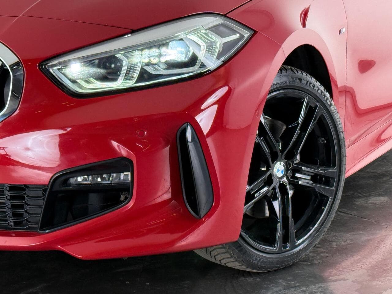 BMW 1 Series thumbnail Lights Front