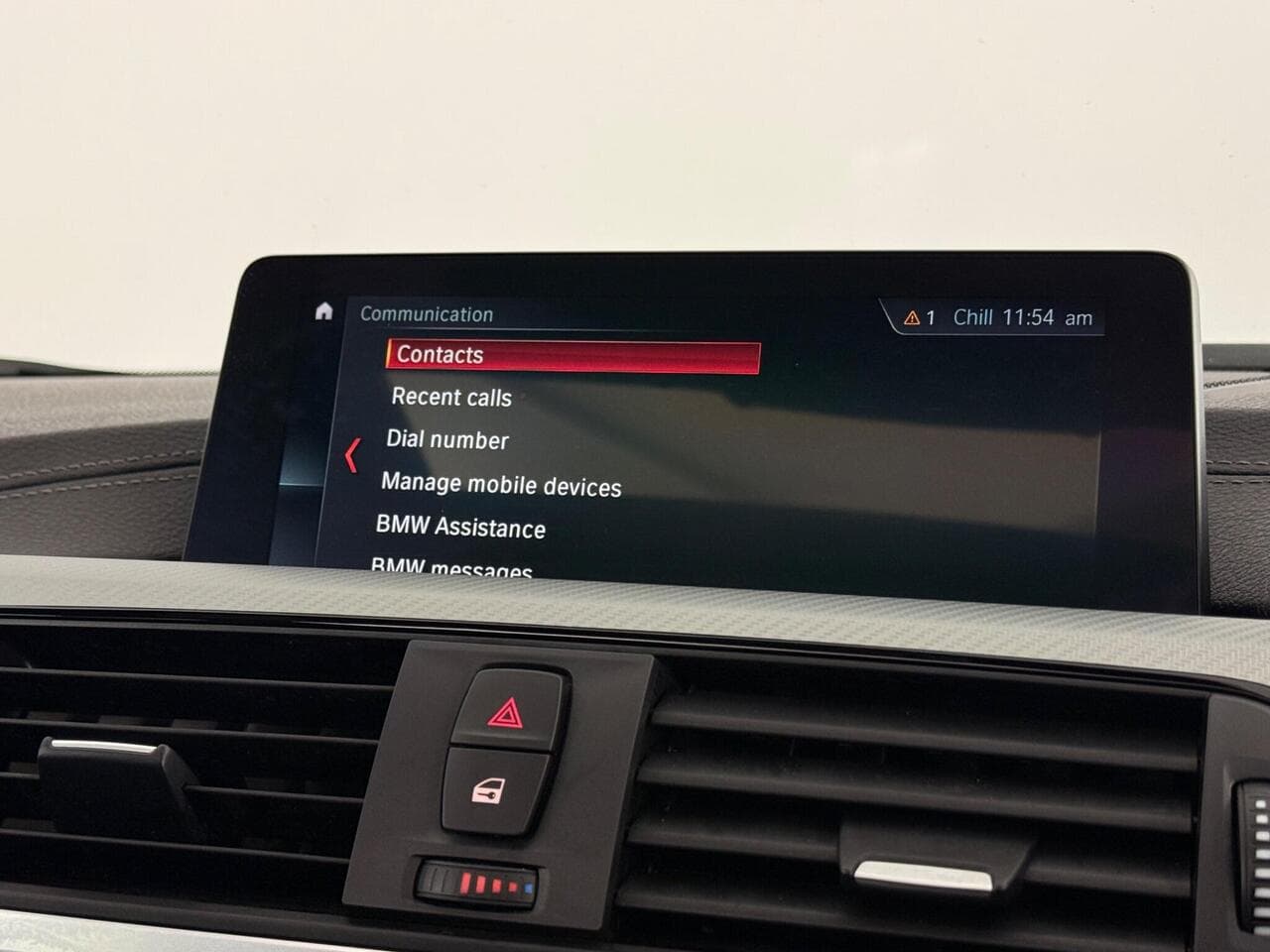 BMW 3 Series thumbnail Infotainment System