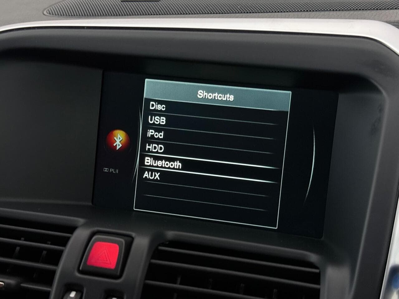 Volvo XC60 thumbnail Infotainment System