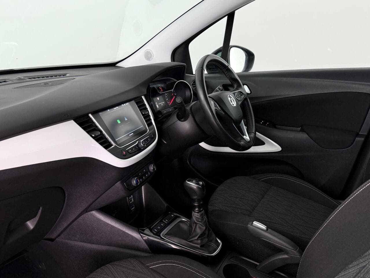 Vauxhall Crossland X thumbnail Interior Front