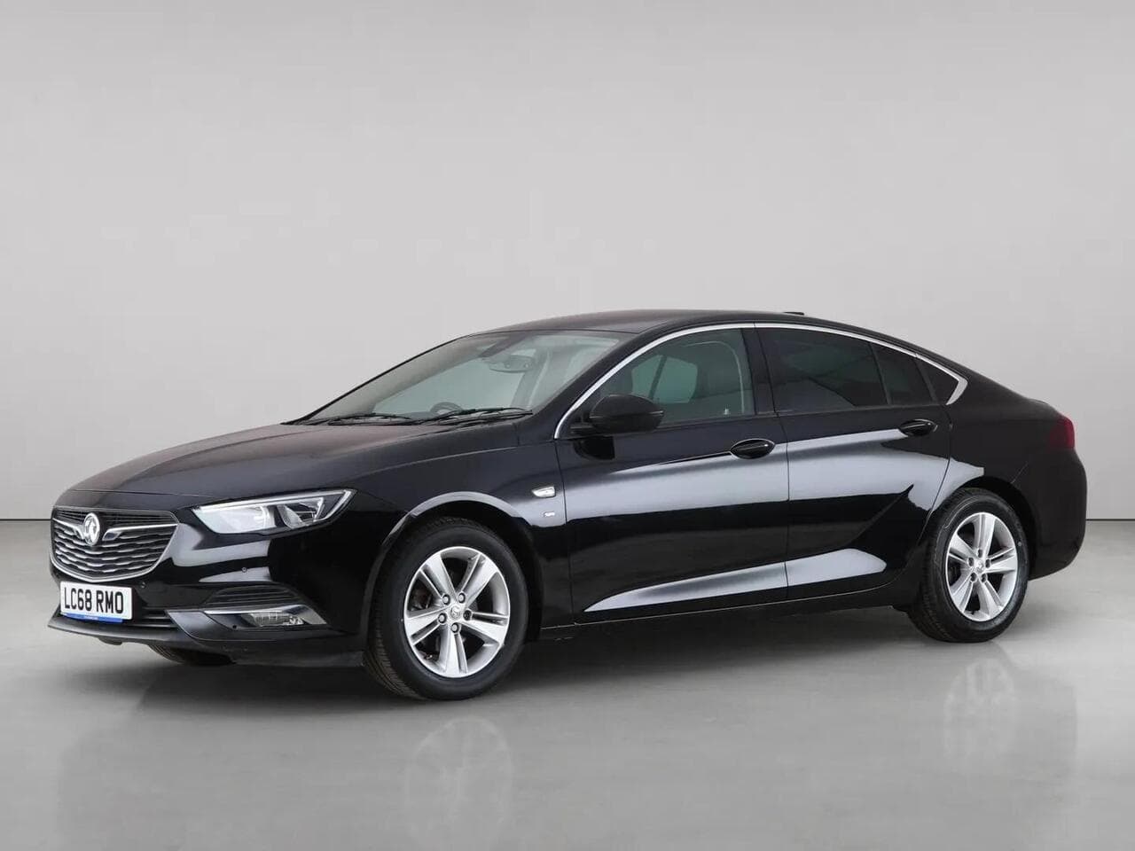 Vauxhall Insignia thumbnail Front Left