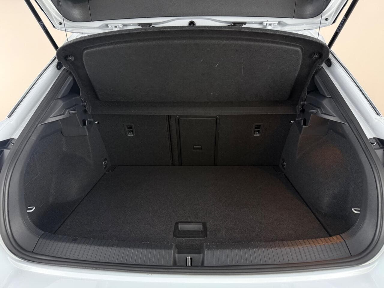 Volkswagen T-Roc thumbnail Boot