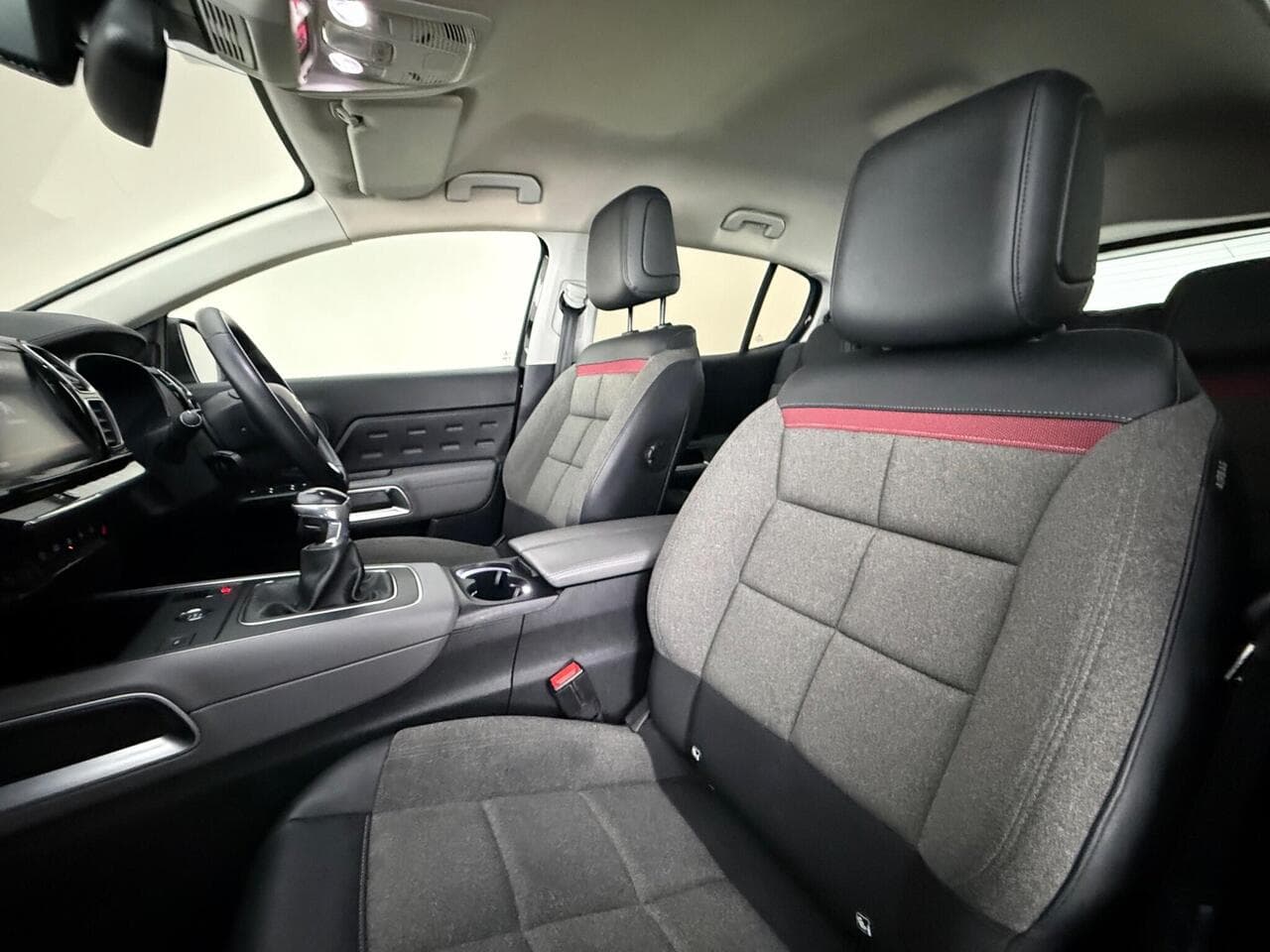Citroen C5 Aircross thumbnail Seat Front Passenger