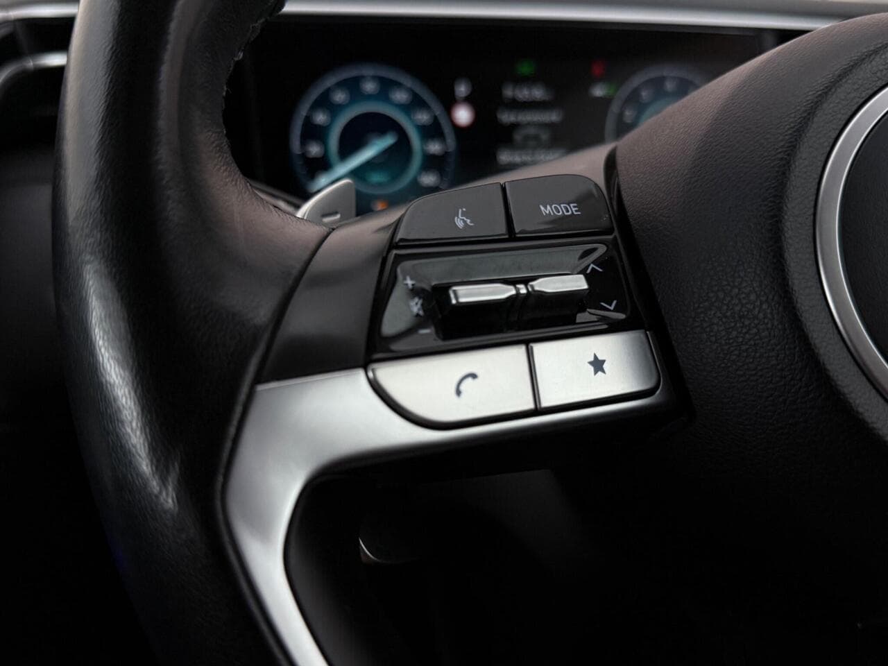 Hyundai TUCSON thumbnail Misc Controls