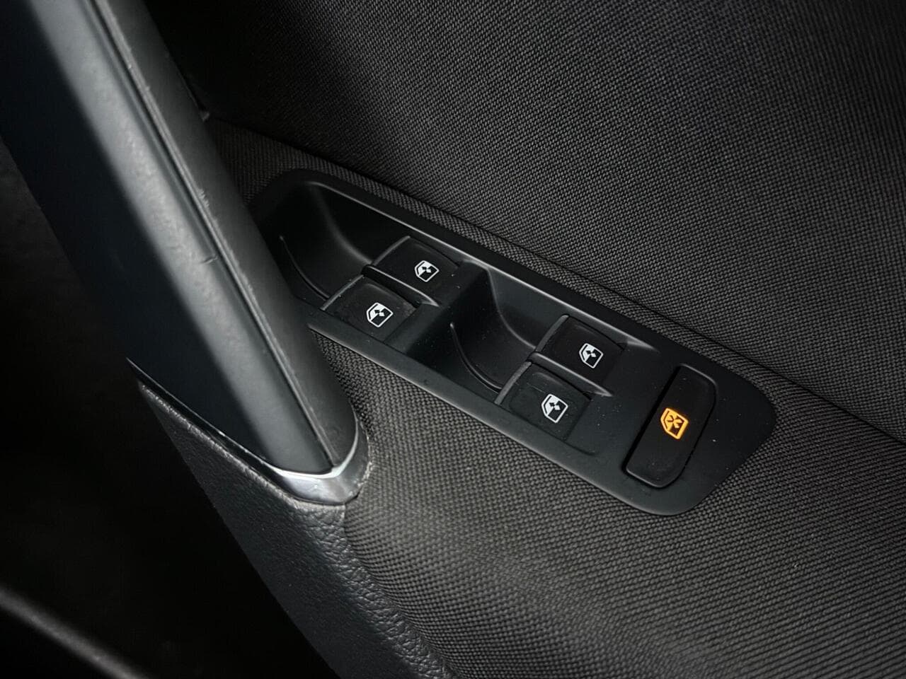 Volkswagen Golf thumbnail Misc Controls