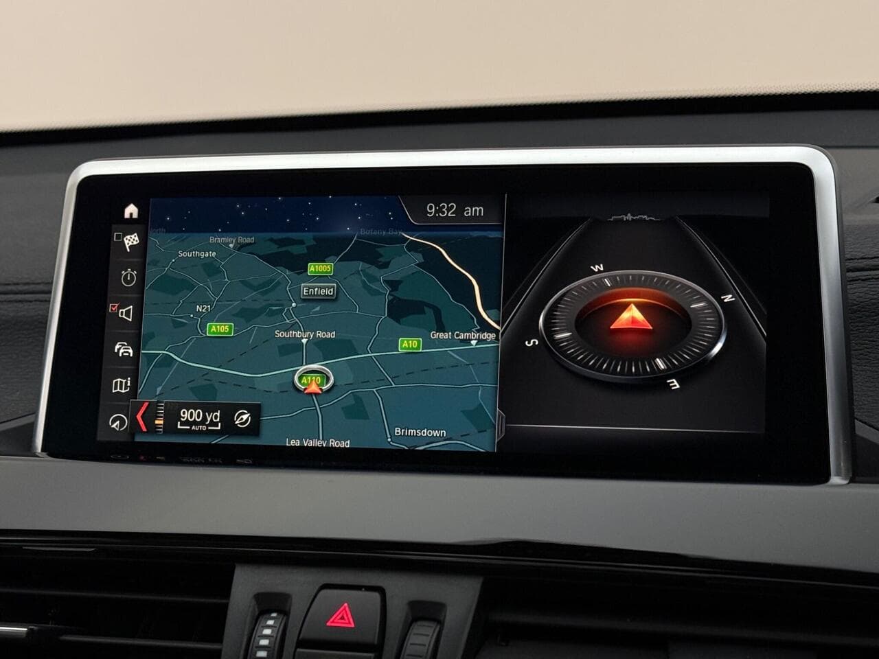 BMW X1 thumbnail Infotainment System