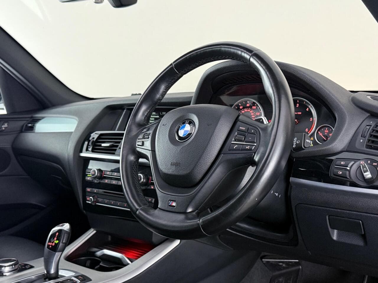 BMW iX3 thumbnail Interior Front