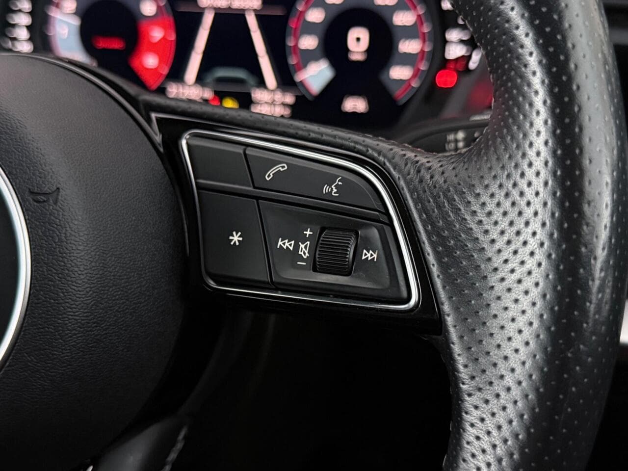 Audi A3 thumbnail Misc Controls