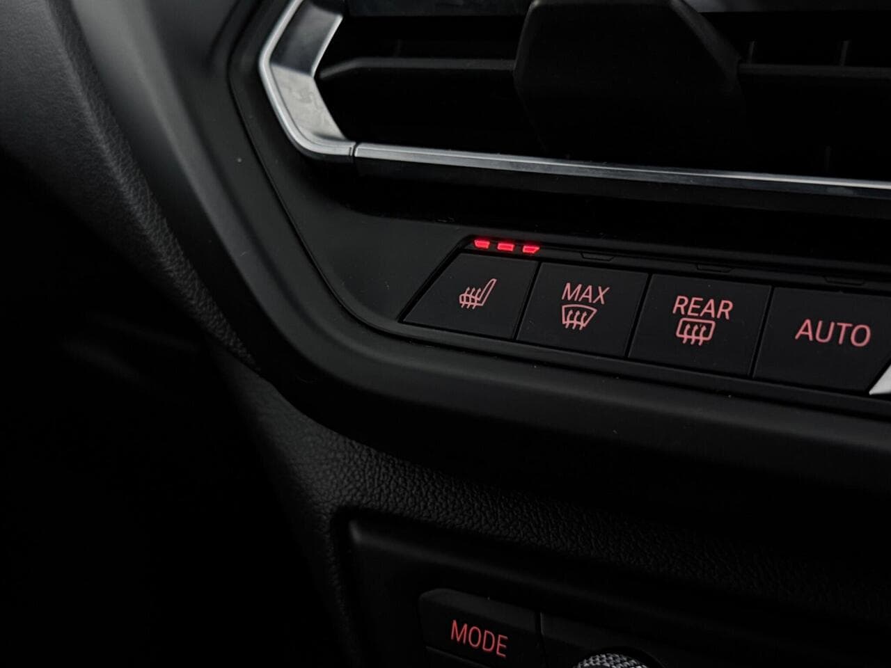 BMW 1 Series thumbnail Misc Controls