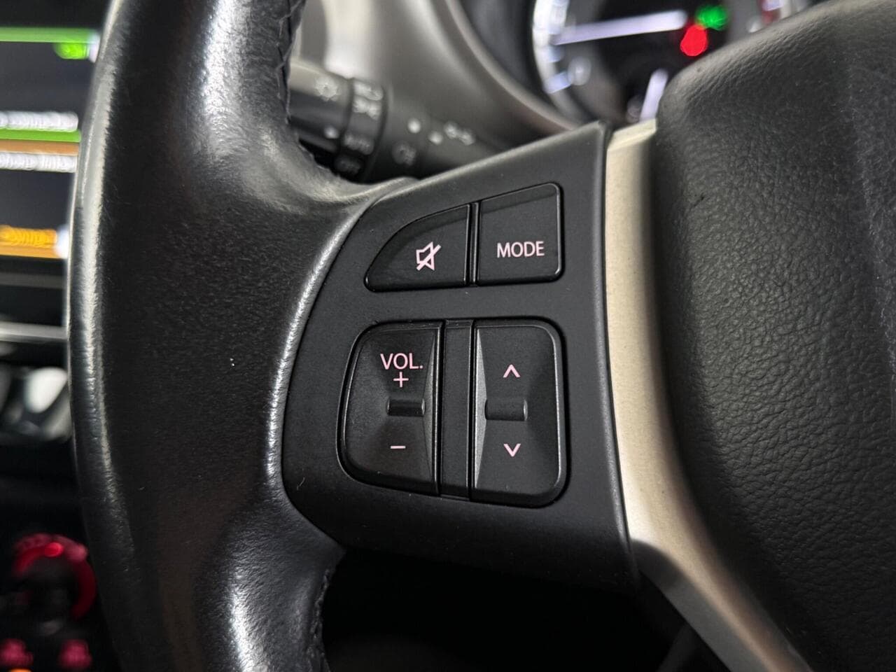 Suzuki Vitara thumbnail Misc Controls