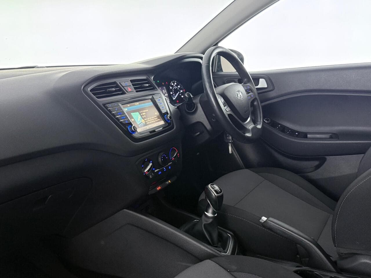 Hyundai i20 thumbnail Interior Front
