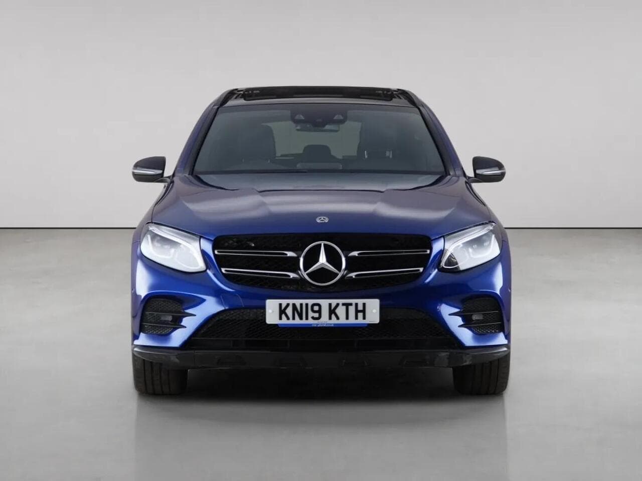 Mercedes-Benz GLC thumbnail Front