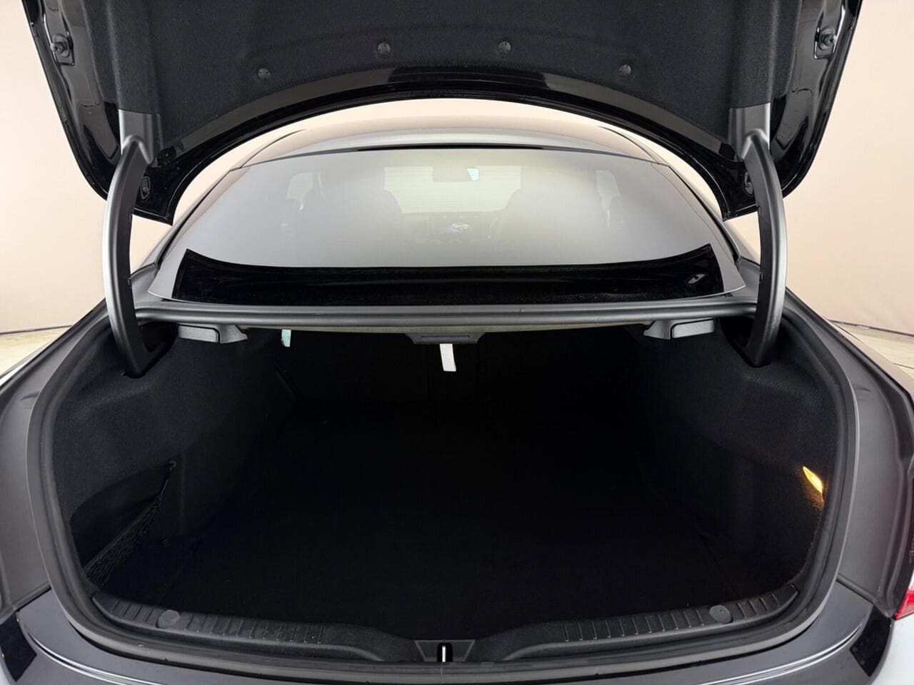 Mercedes-Benz C Class thumbnail Boot