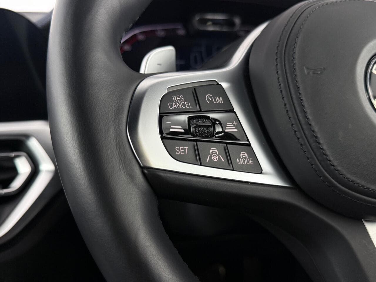 BMW 4 Series thumbnail Steering Wheel