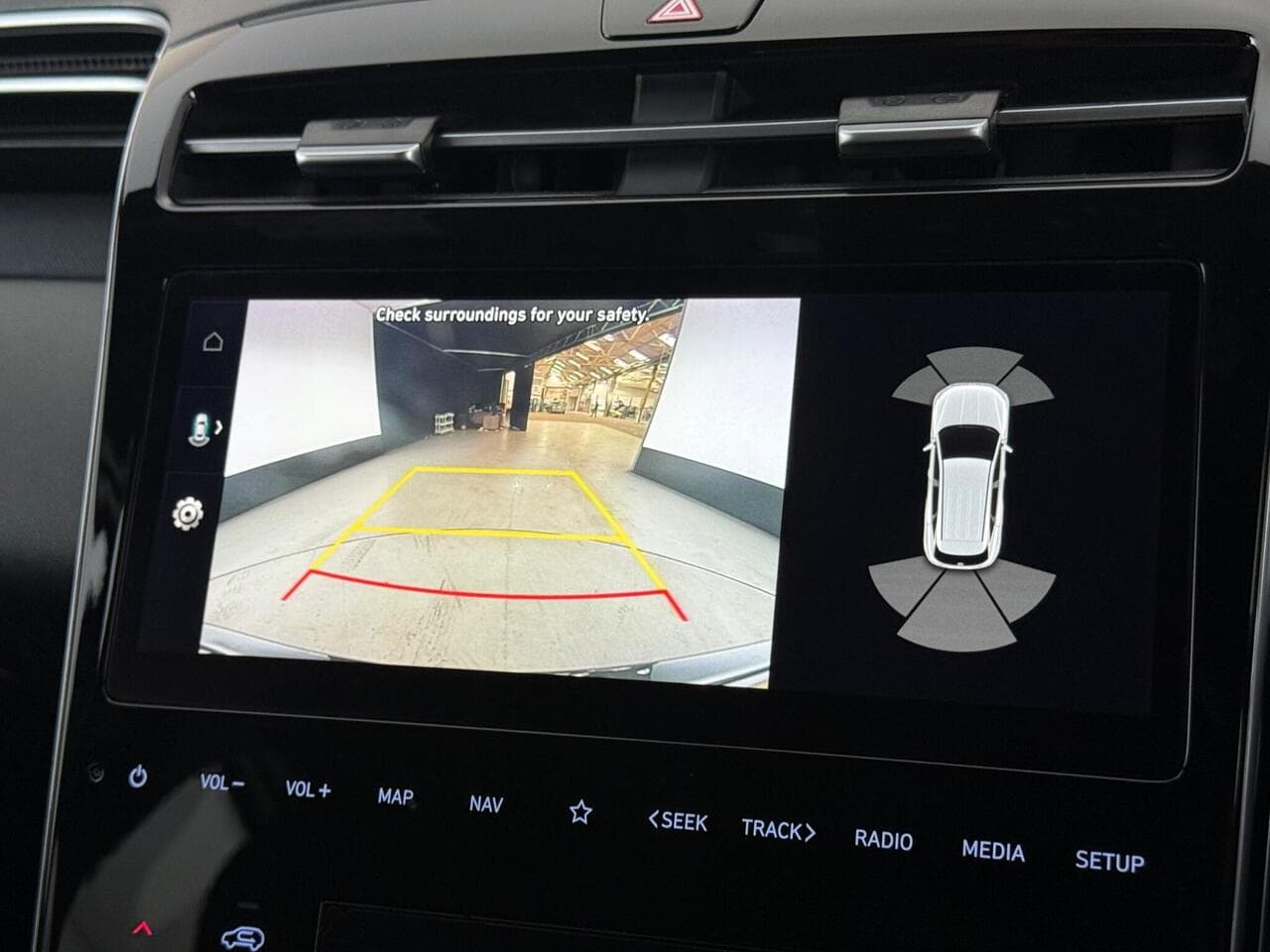 Hyundai TUCSON thumbnail Infotainment System