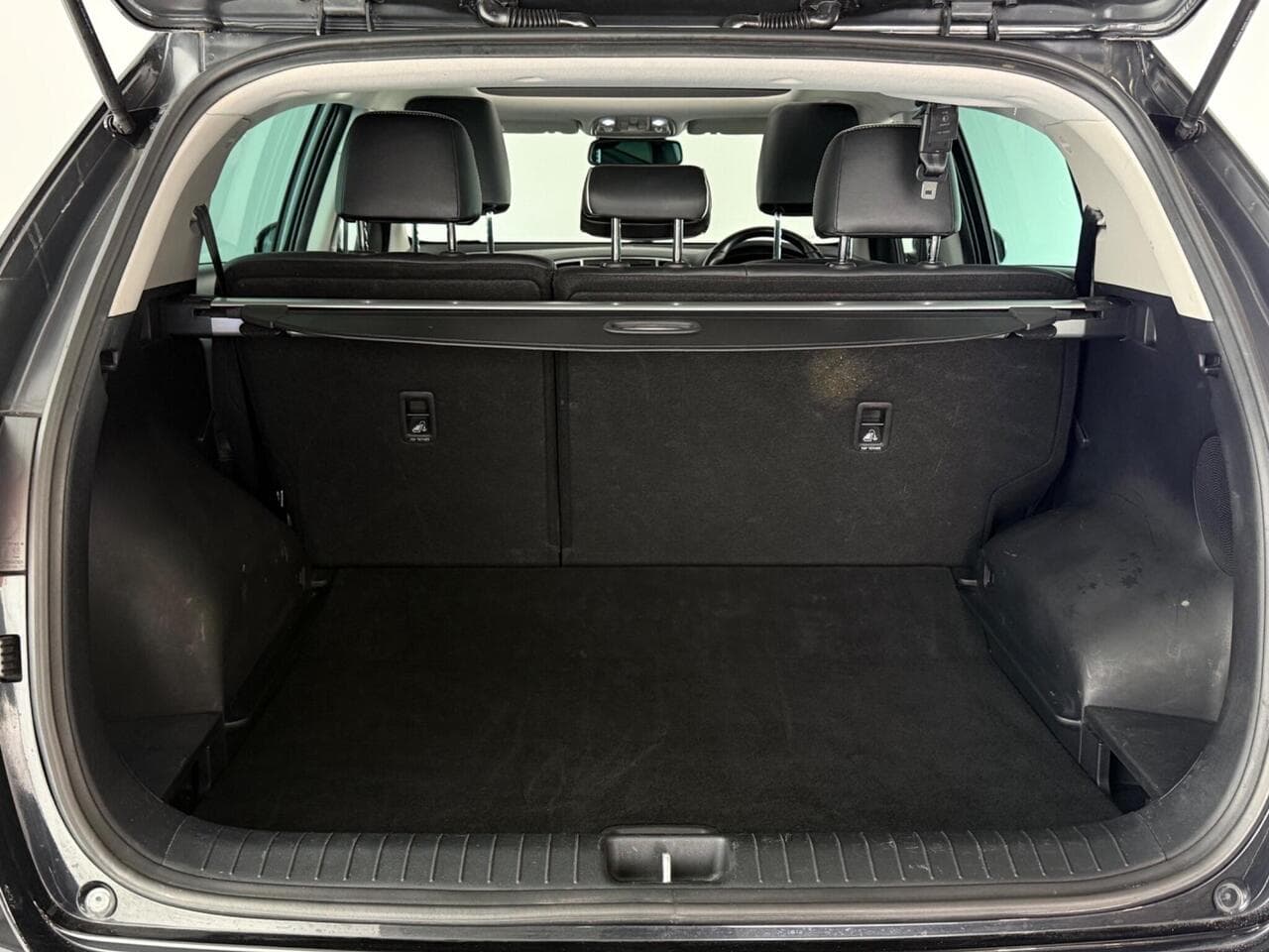 Kia Sportage thumbnail Boot