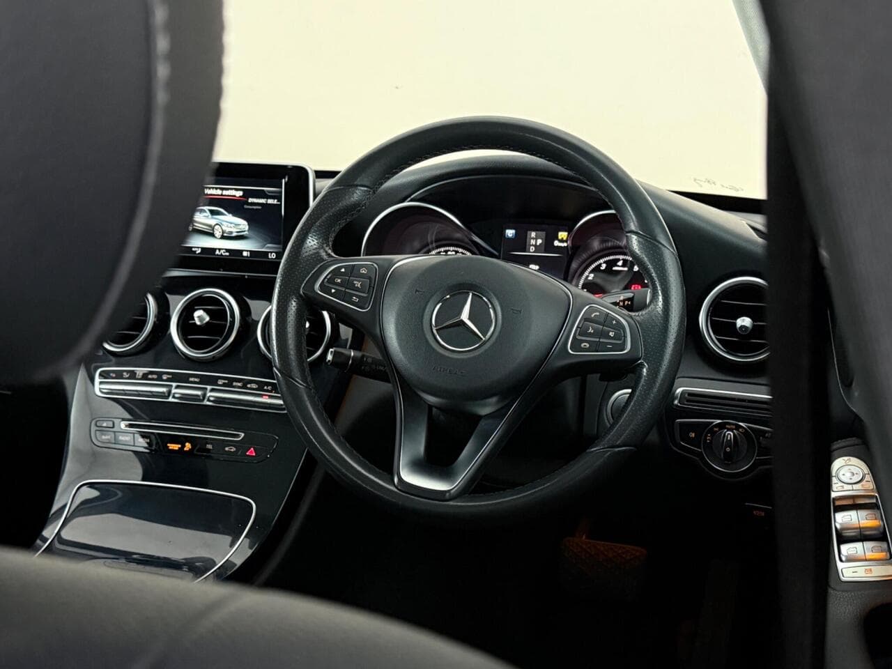 Mercedes-Benz C Class thumbnail Steering Wheel