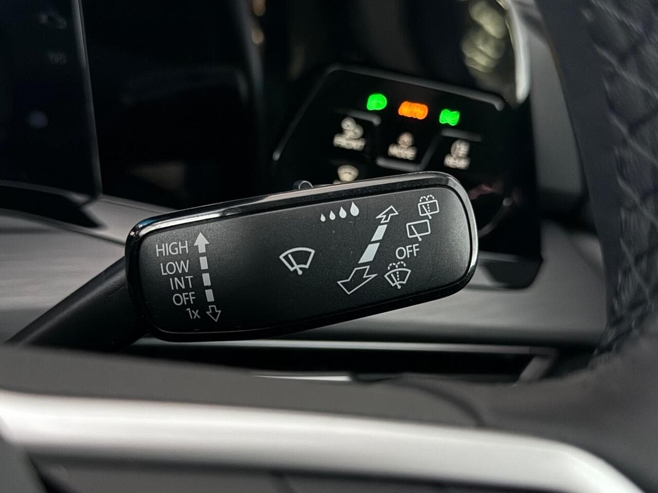 Volkswagen Golf thumbnail Misc Controls