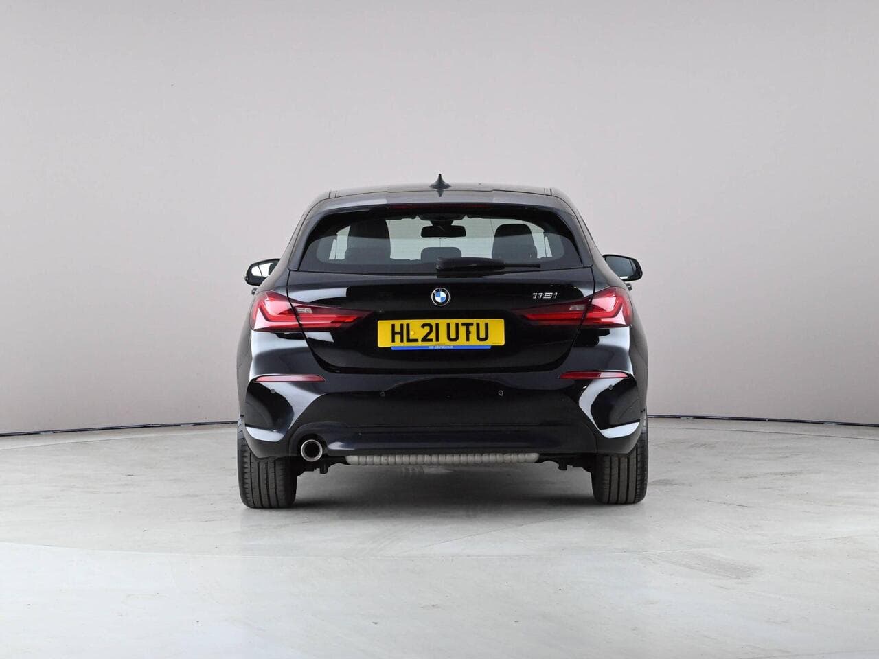 BMW 1 Series thumbnail Rear