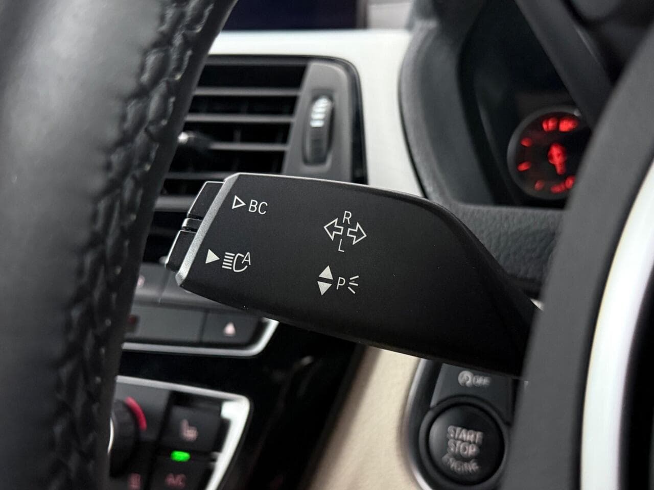 BMW 4 Series thumbnail Misc Controls