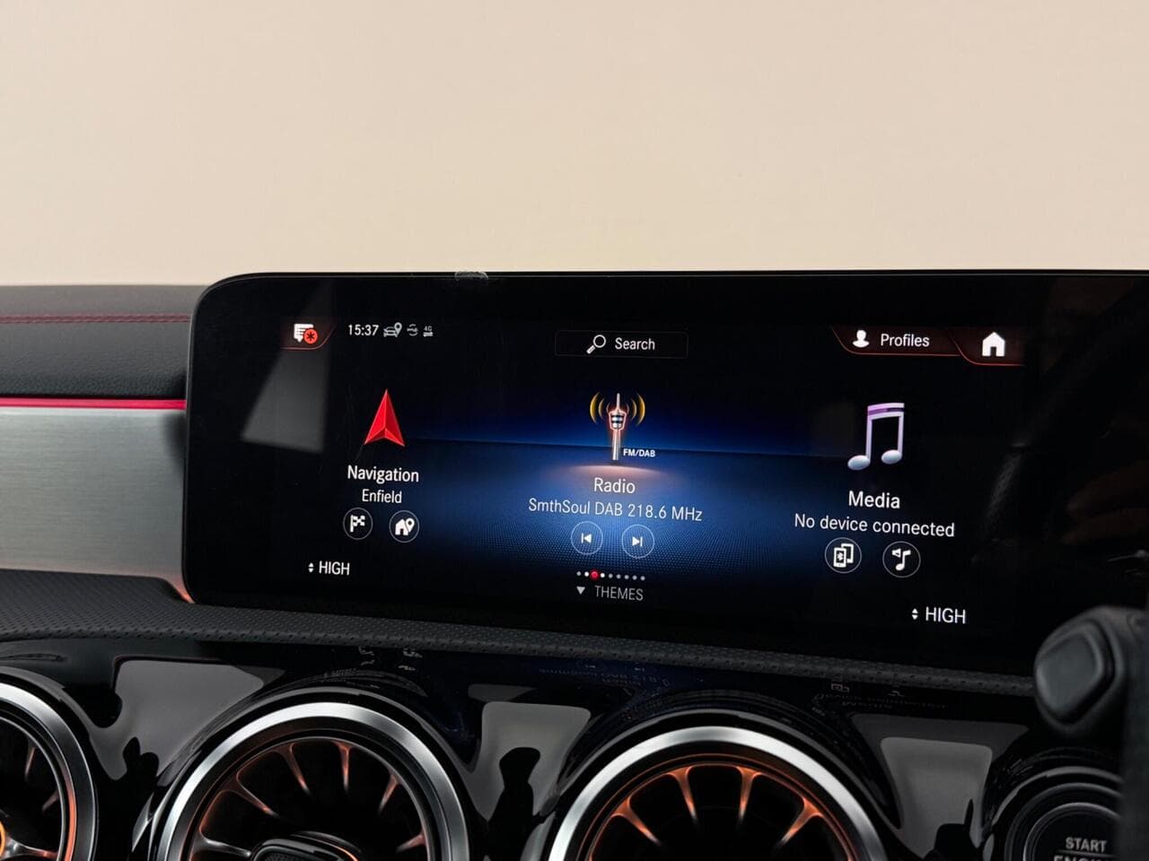 Mercedes-Benz CLA thumbnail Infotainment System