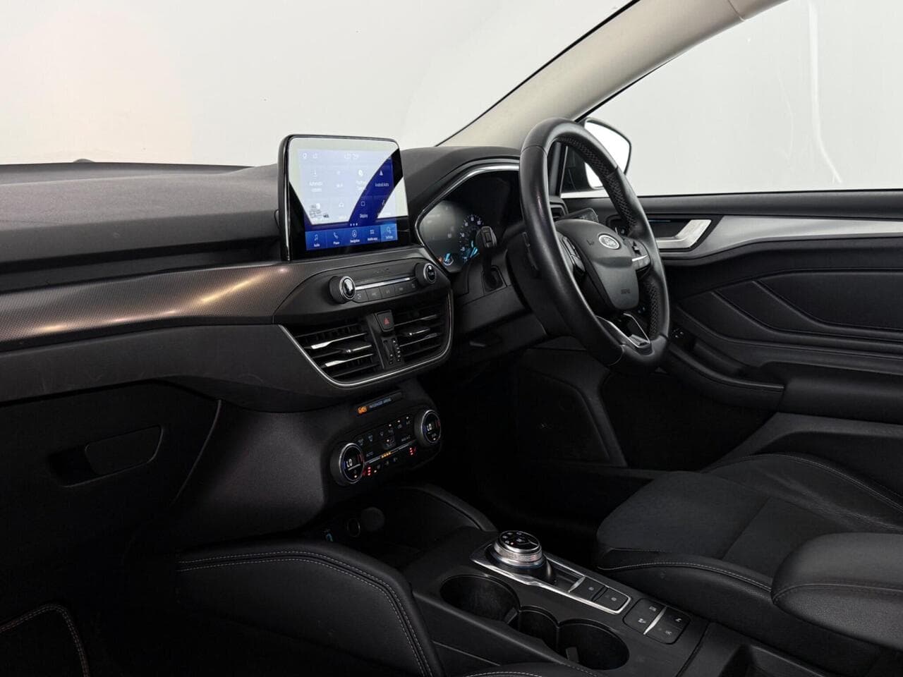 Ford Focus thumbnail Interior Front
