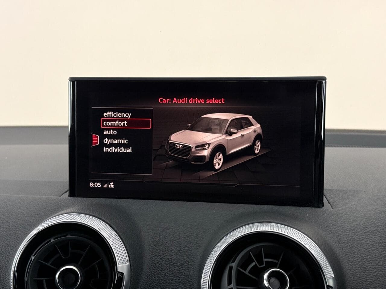 Audi Q2 thumbnail Infotainment System