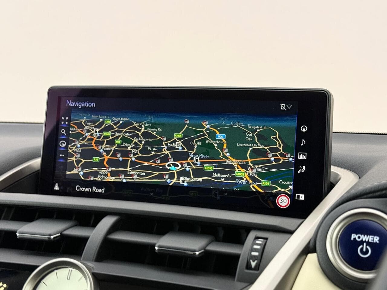 Lexus NX thumbnail Infotainment System