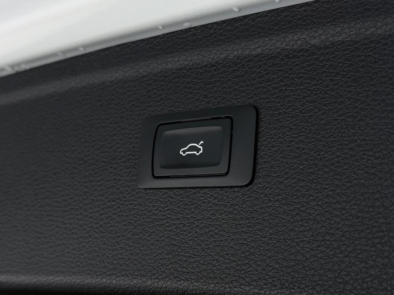 Audi Q5 thumbnail Misc Controls