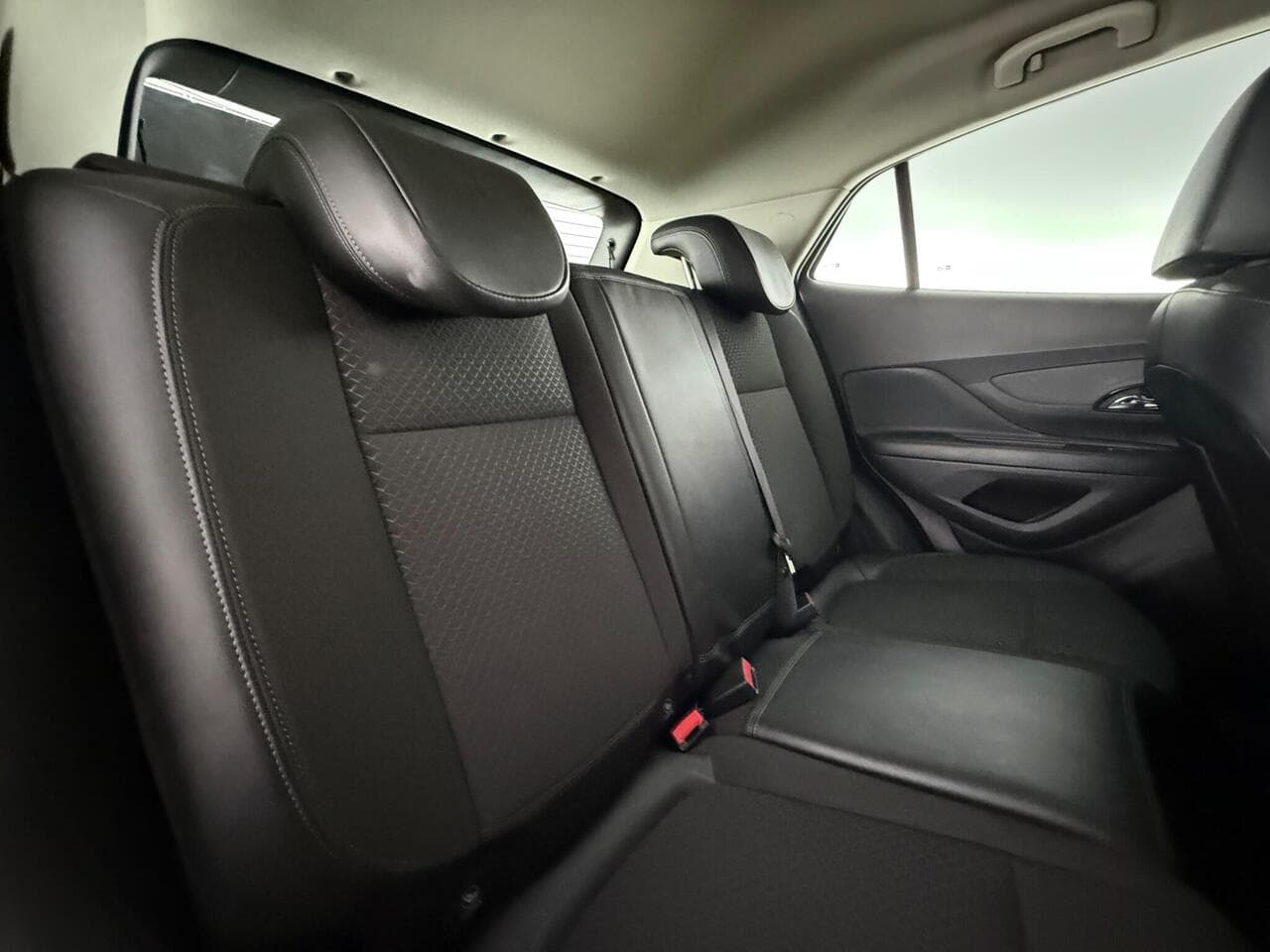 Vauxhall Mokka X thumbnail Seats Rear