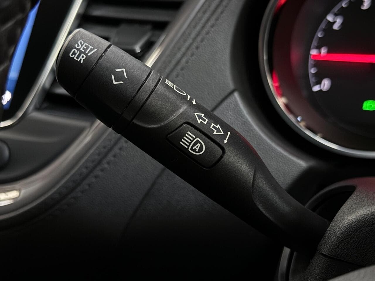 Vauxhall Grandland X thumbnail Misc Controls