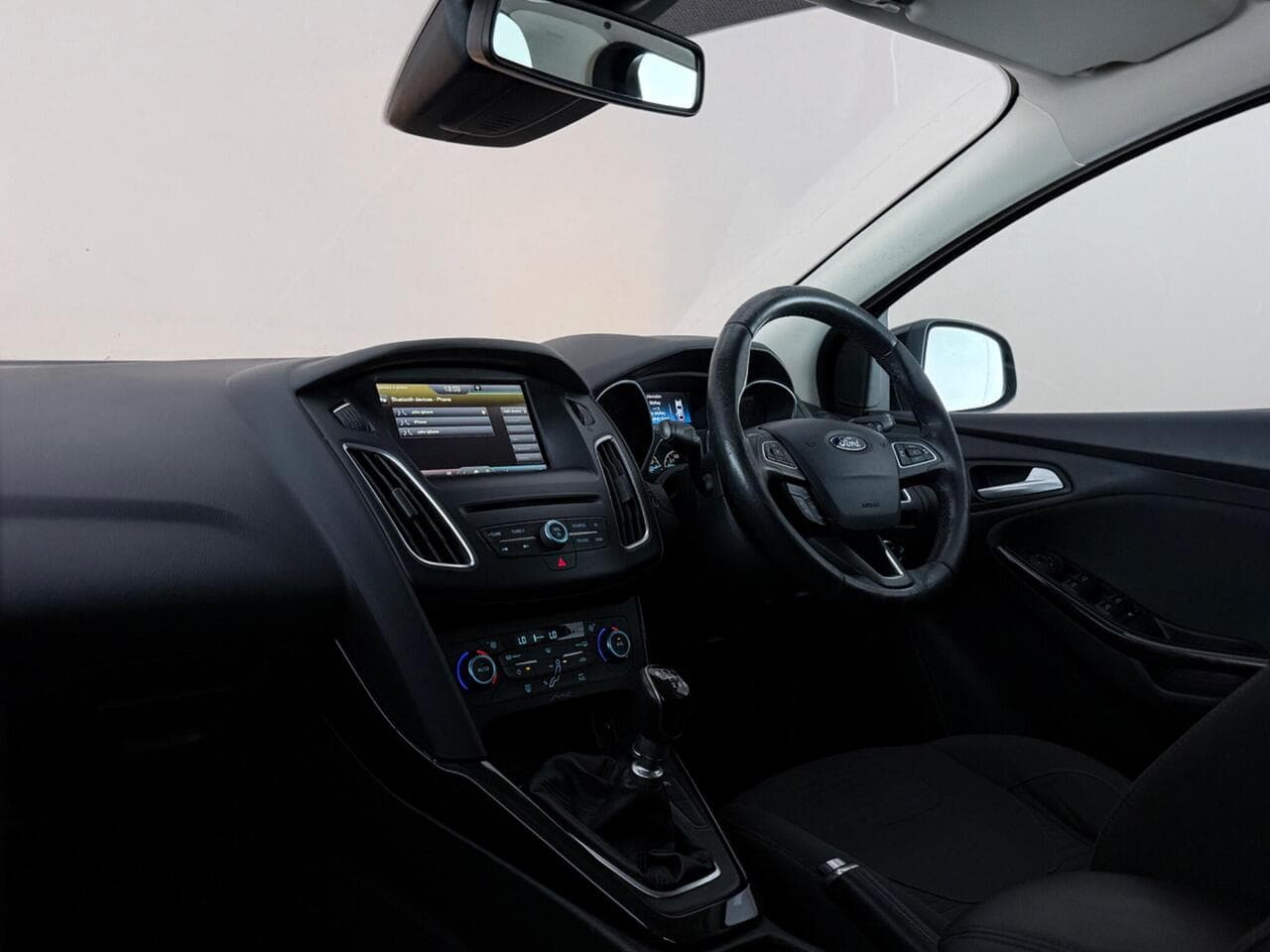 Ford Focus thumbnail Interior Front