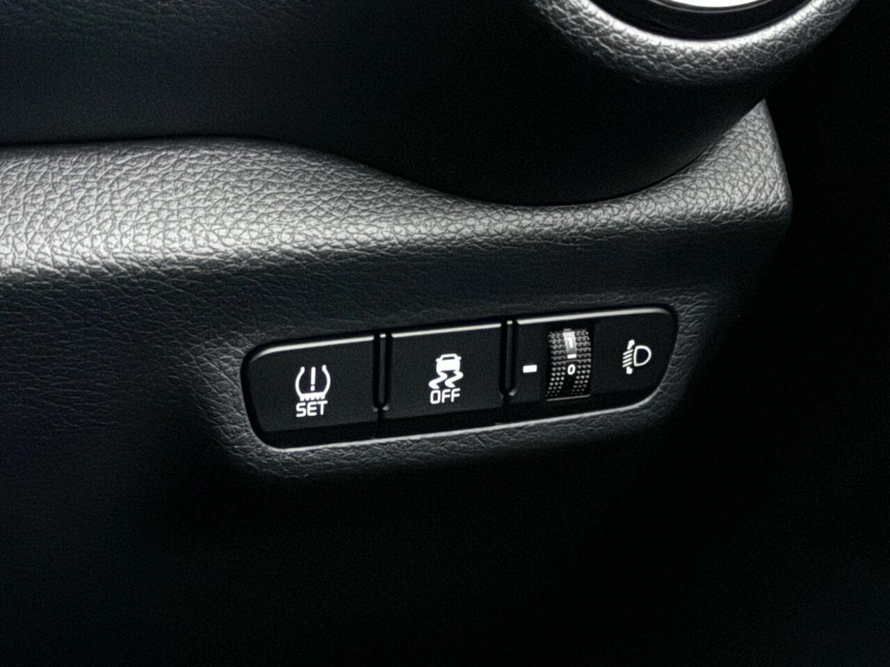Kia Picanto thumbnail Misc Controls