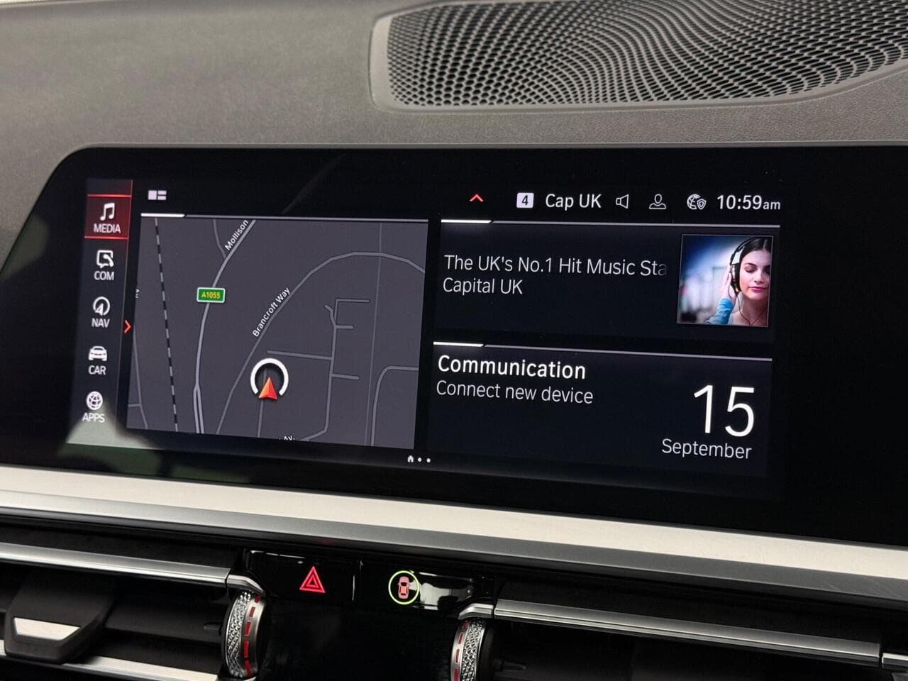 BMW 3 Series thumbnail Infotainment System
