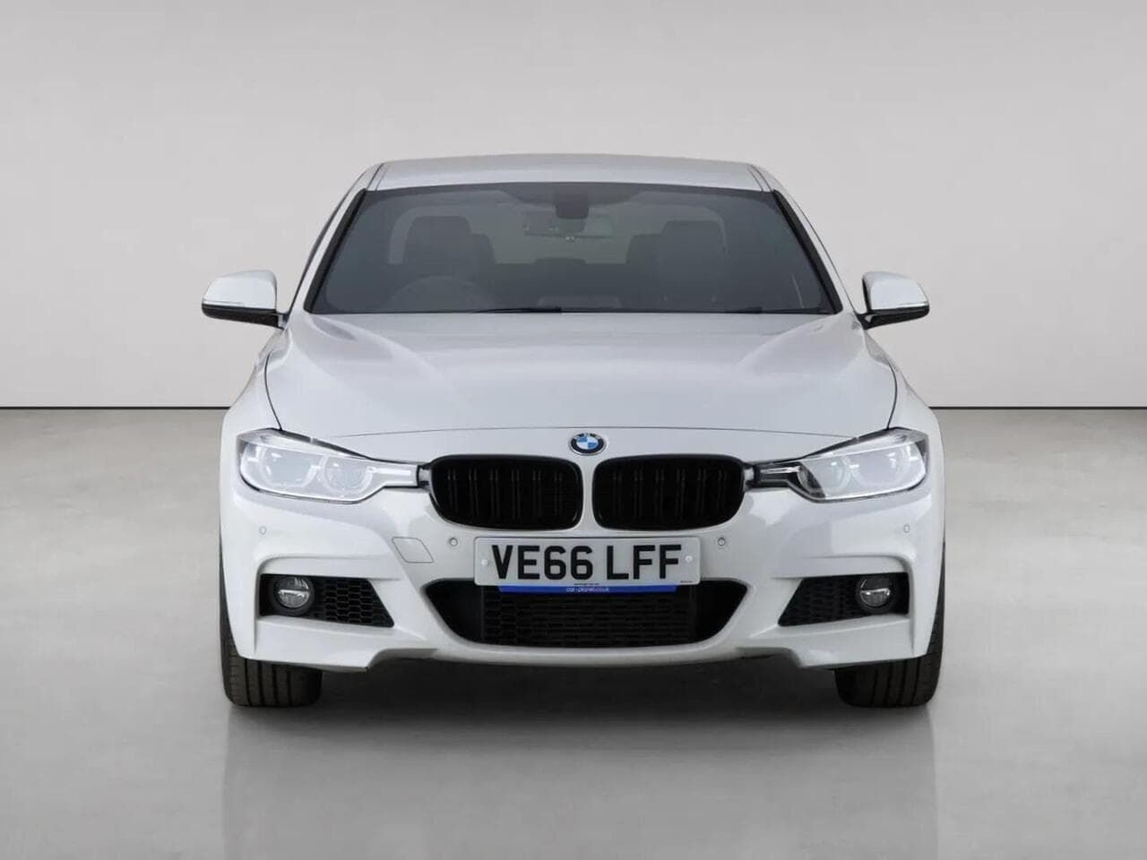 BMW 3 Series thumbnail Front