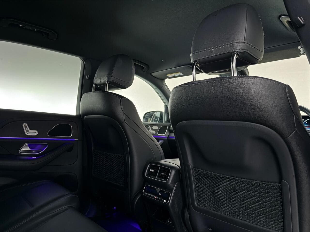 Mercedes-Benz GLE thumbnail Seats Rear