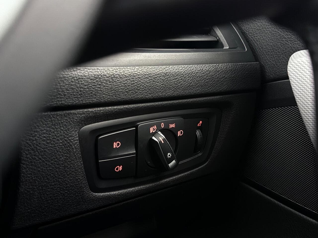 BMW 1 Series thumbnail Misc Controls