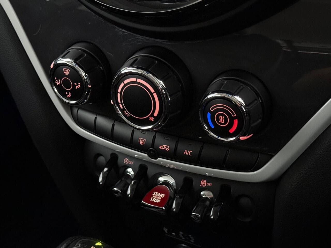 MINI Countryman thumbnail Misc Controls