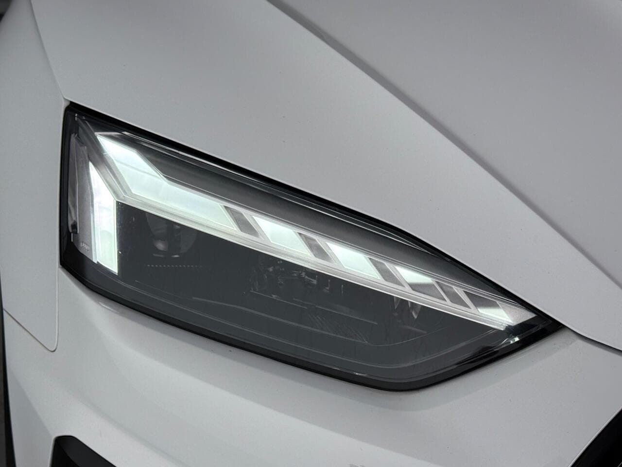 Audi A5 thumbnail Lights Front