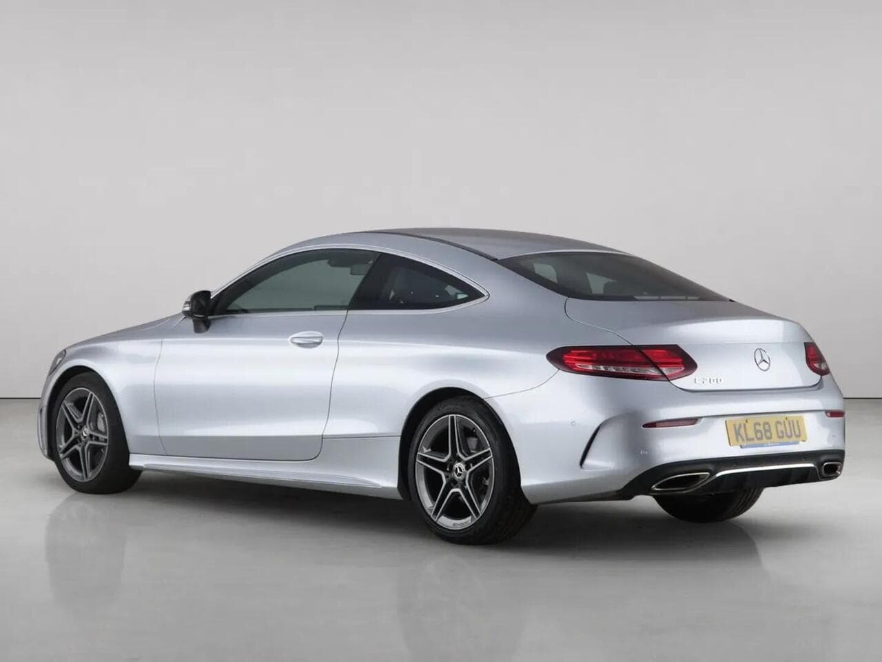 Mercedes-Benz C Class thumbnail Rear Left