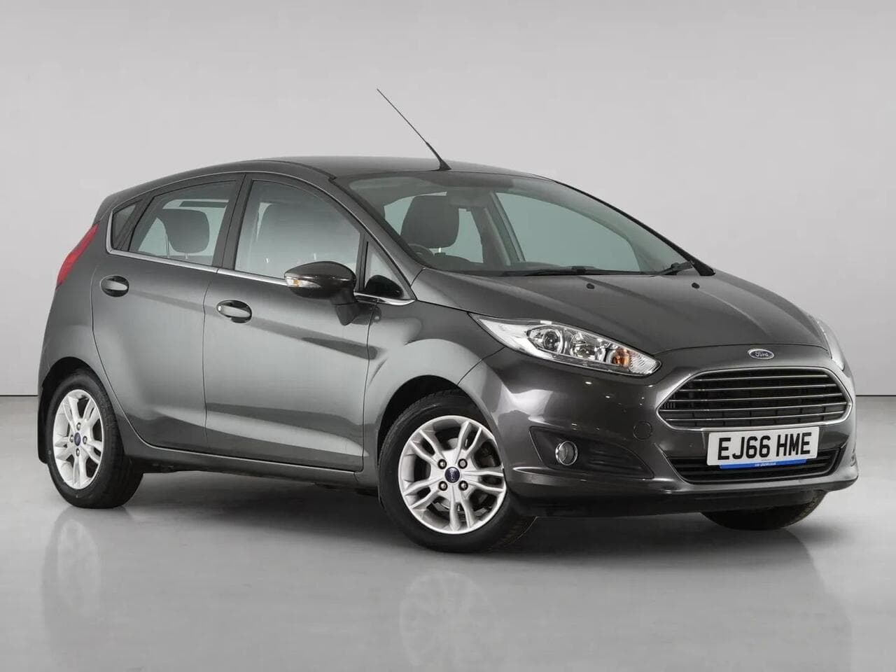 Ford Fiesta - Ford Fiesta 1.0T EcoBoost Zetec Hatchback 5dr Petrol Manual Euro 6 (s/s) (100 ps)