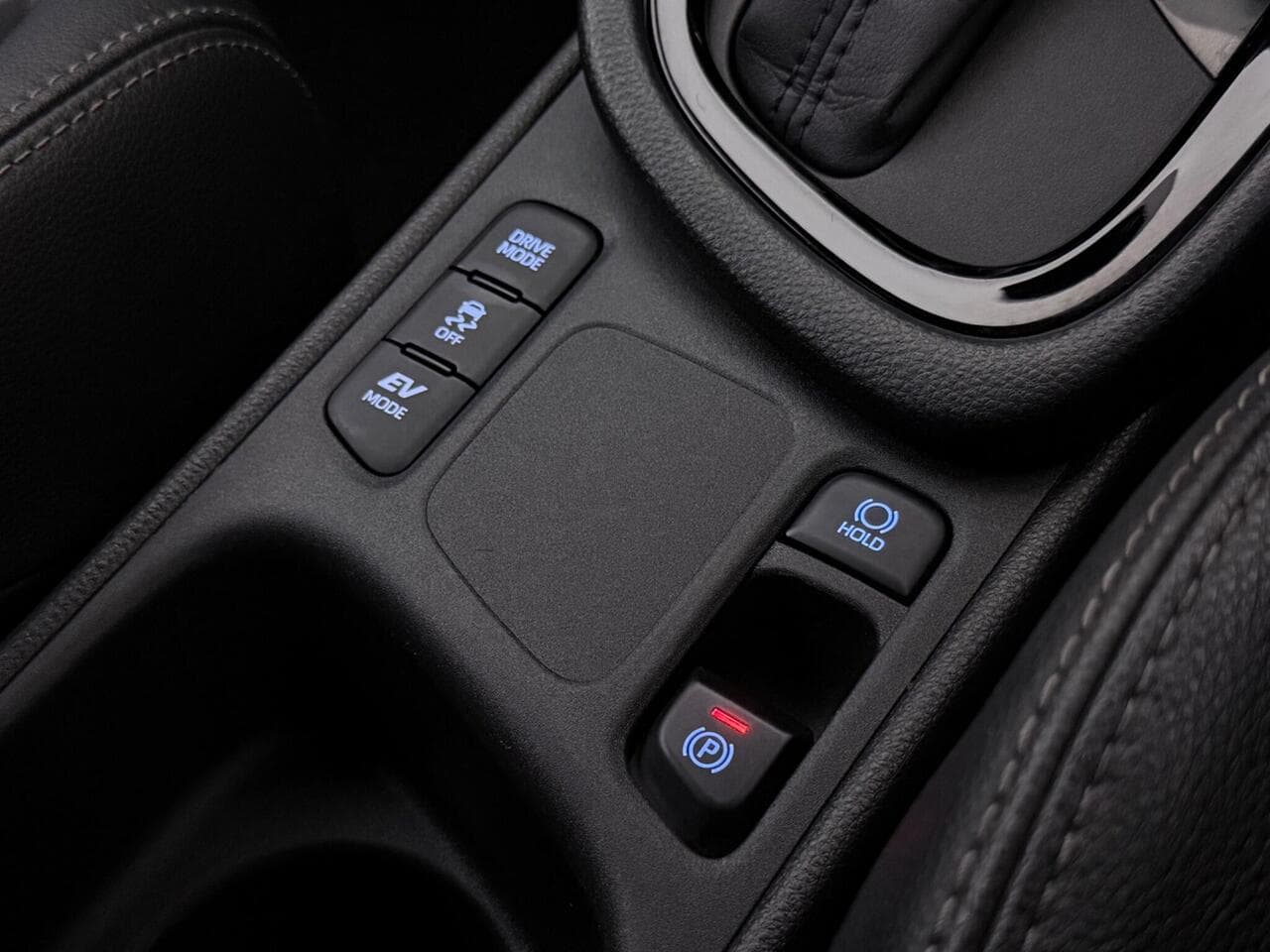 Toyota Yaris thumbnail Misc Controls