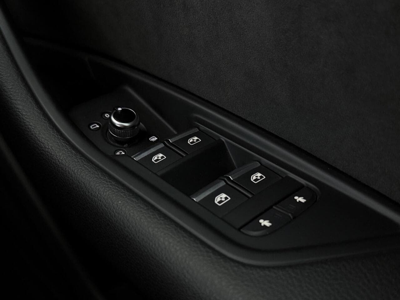 Audi A4 Avant thumbnail Misc Controls