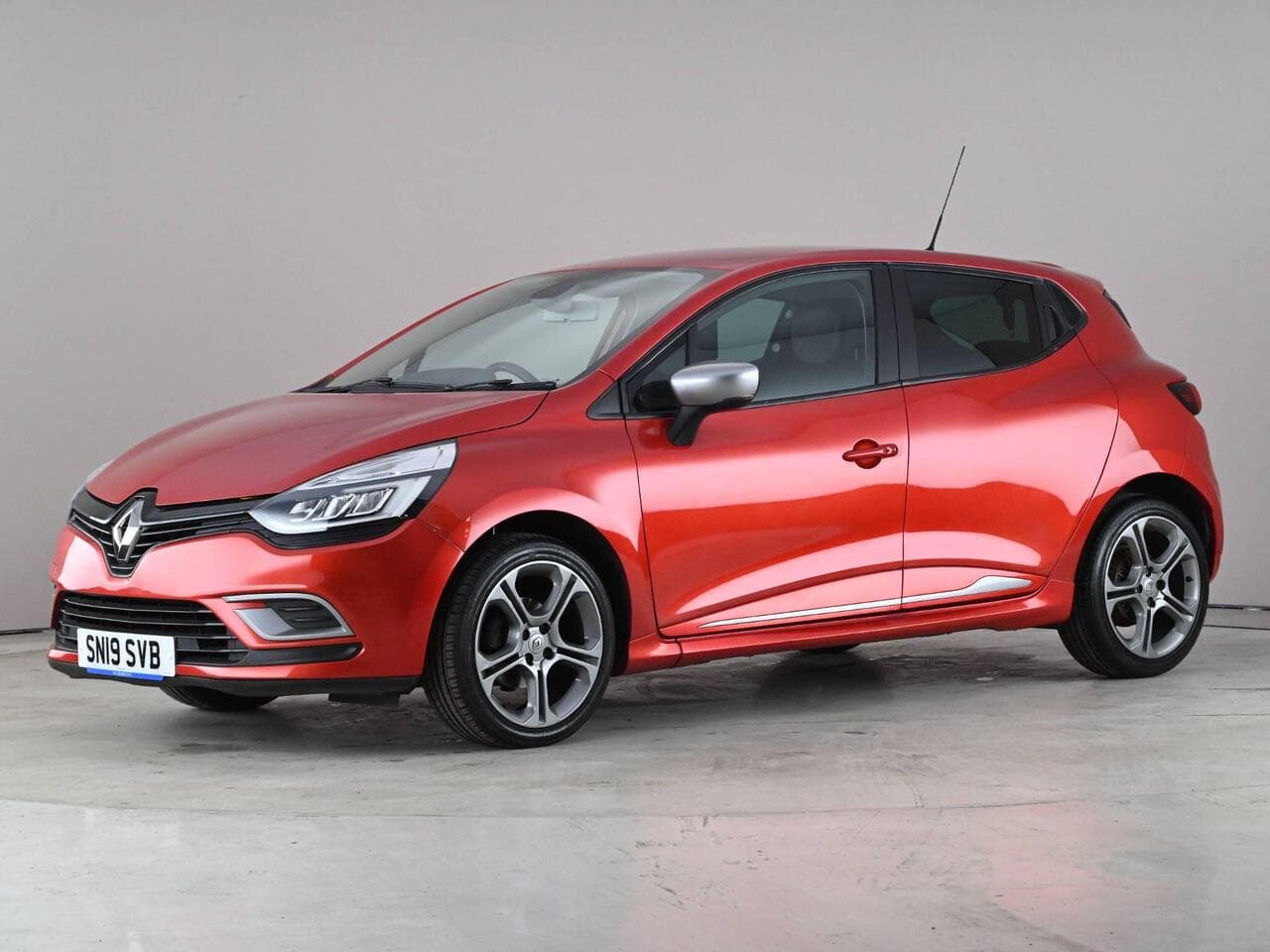 Renault Clio thumbnail Front Left