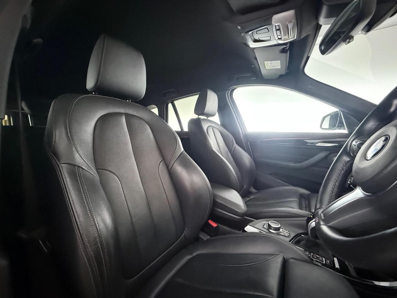 BMW X1 thumbnail Seat Driver